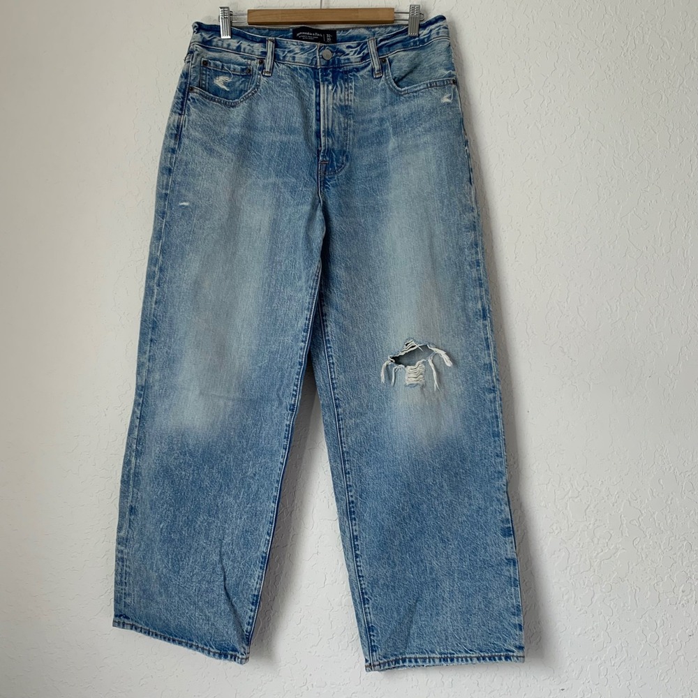 Abercrombie Fitch Ultra Baggy Jeans Men 32x30 Light Wash Distressed Wide Skater
